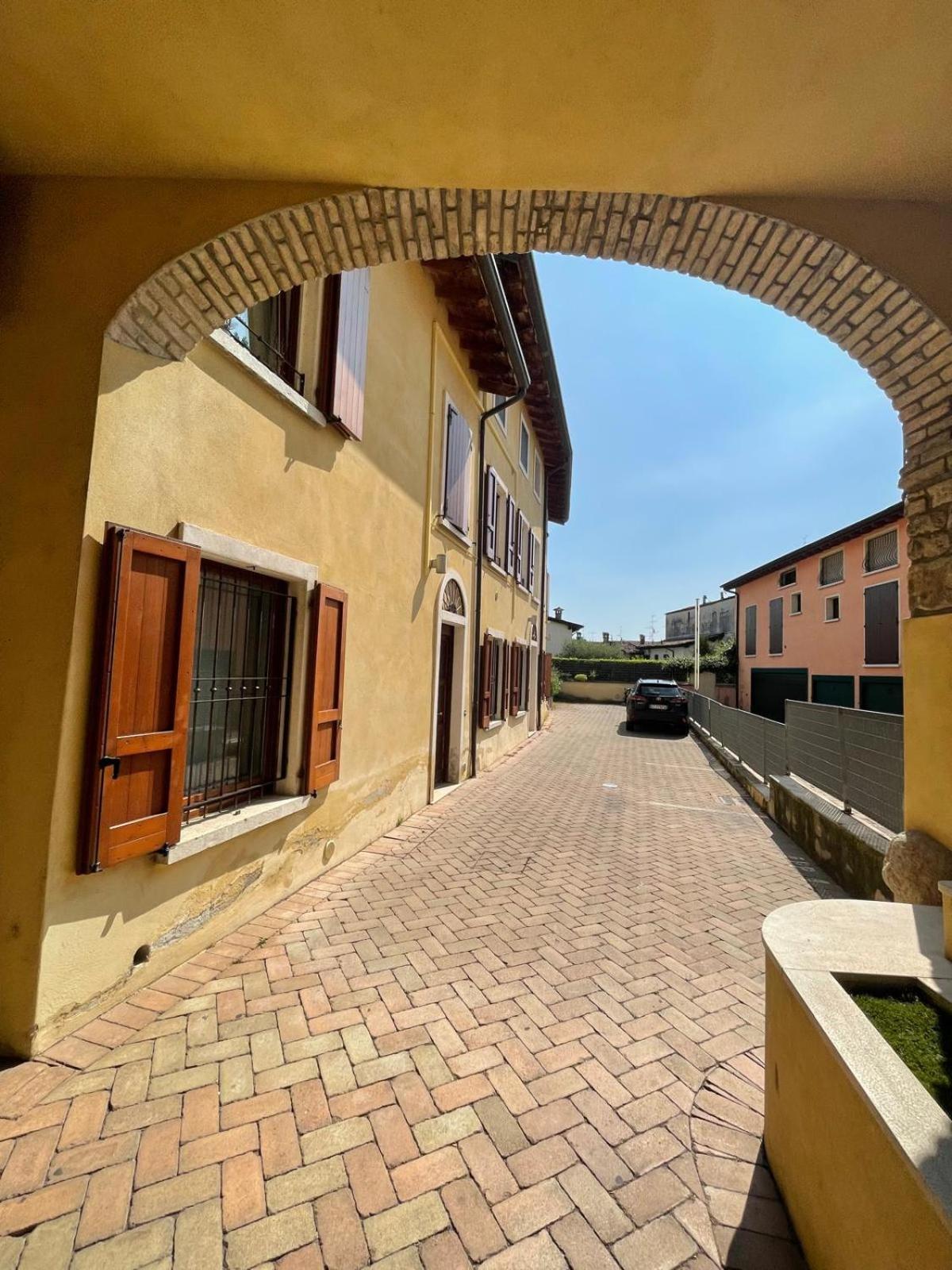 דסנזאנו דל גארדה Amelie Apartment מראה חיצוני תמונה